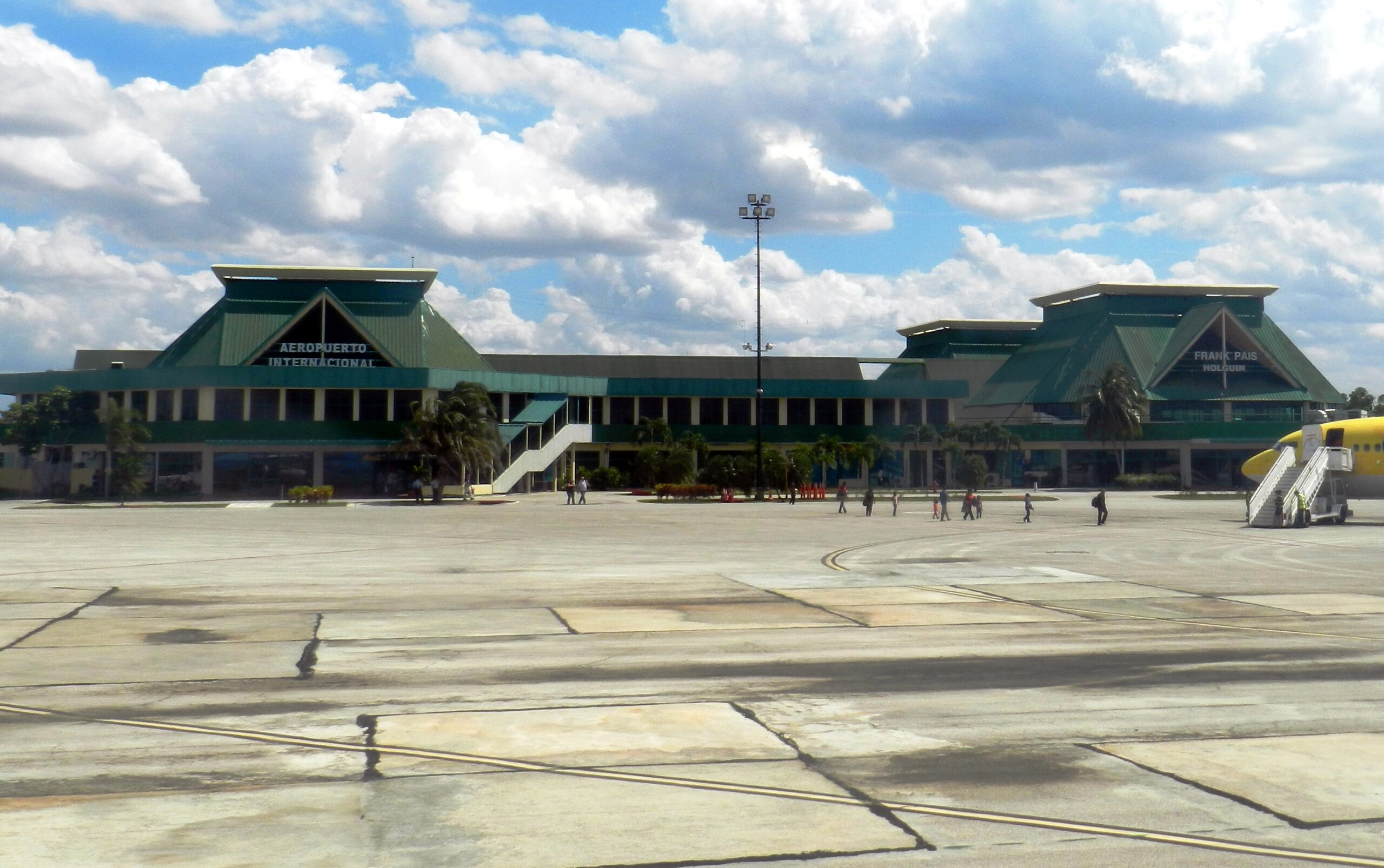 Cuba -Aéroport_Frank_Pais