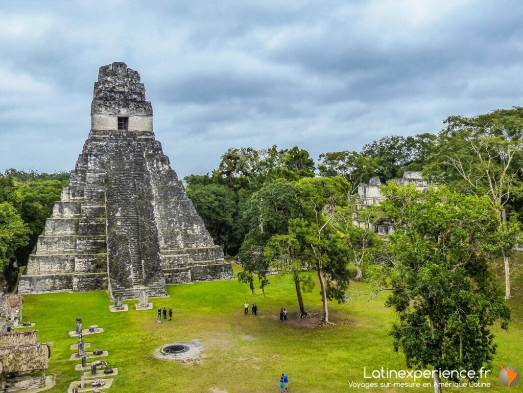 Guatemala - Tikal, vue de la pyramide