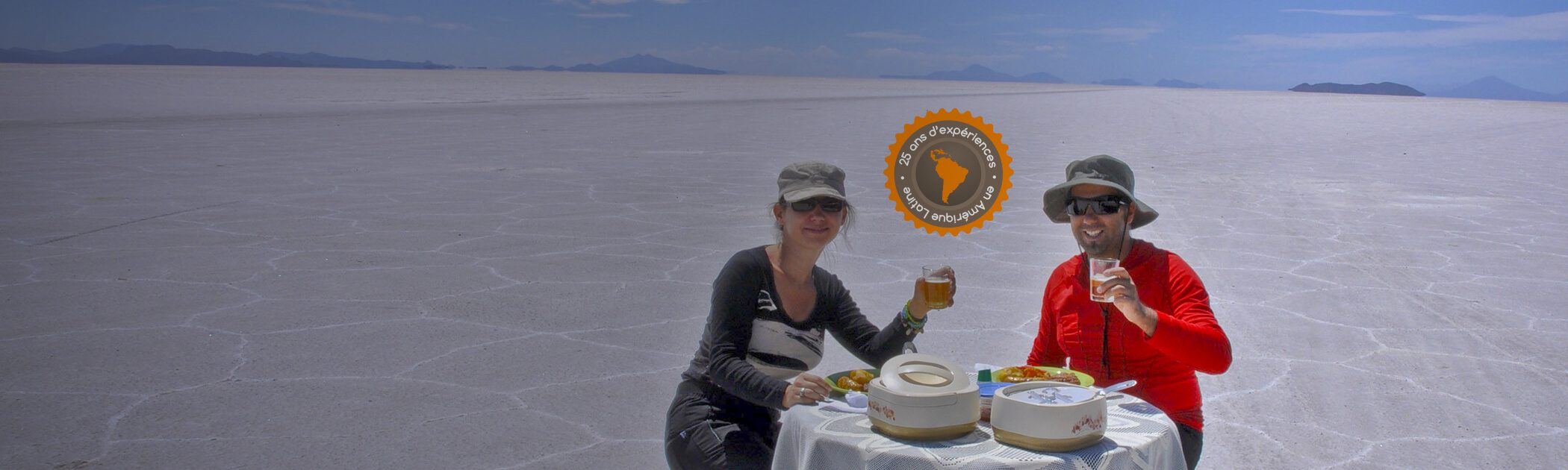 repas dans le désert d'Uyuni