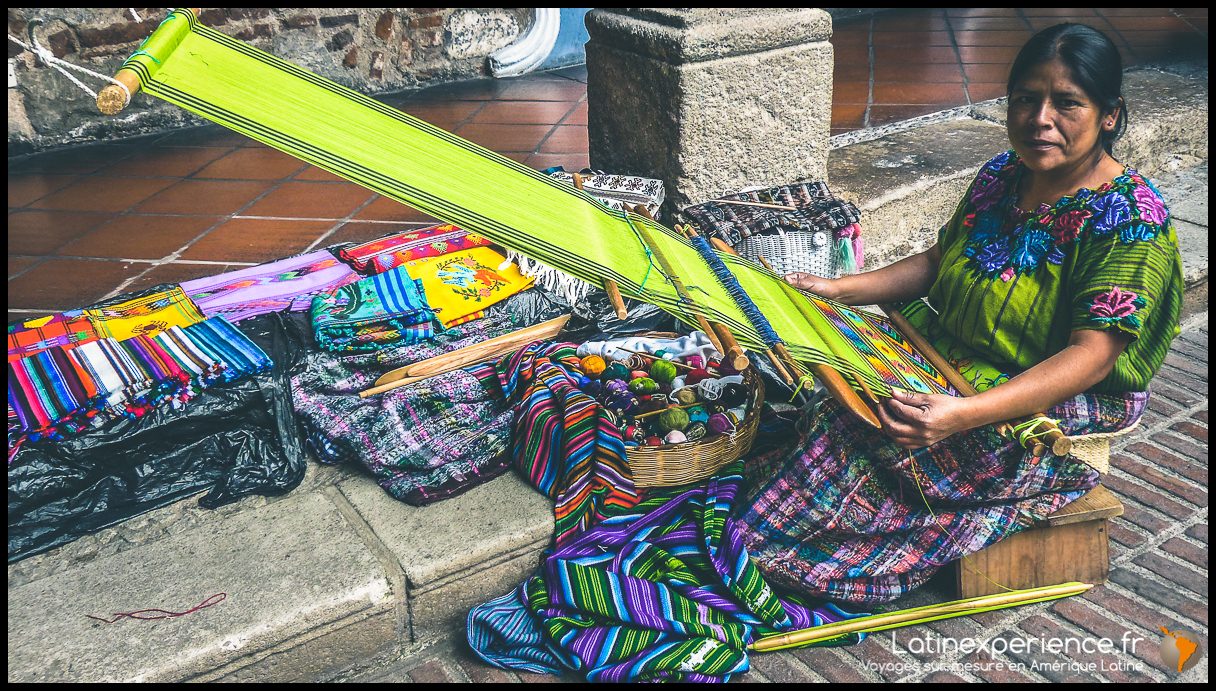 Guatemala - Tisseuse - Latinexperience voyages