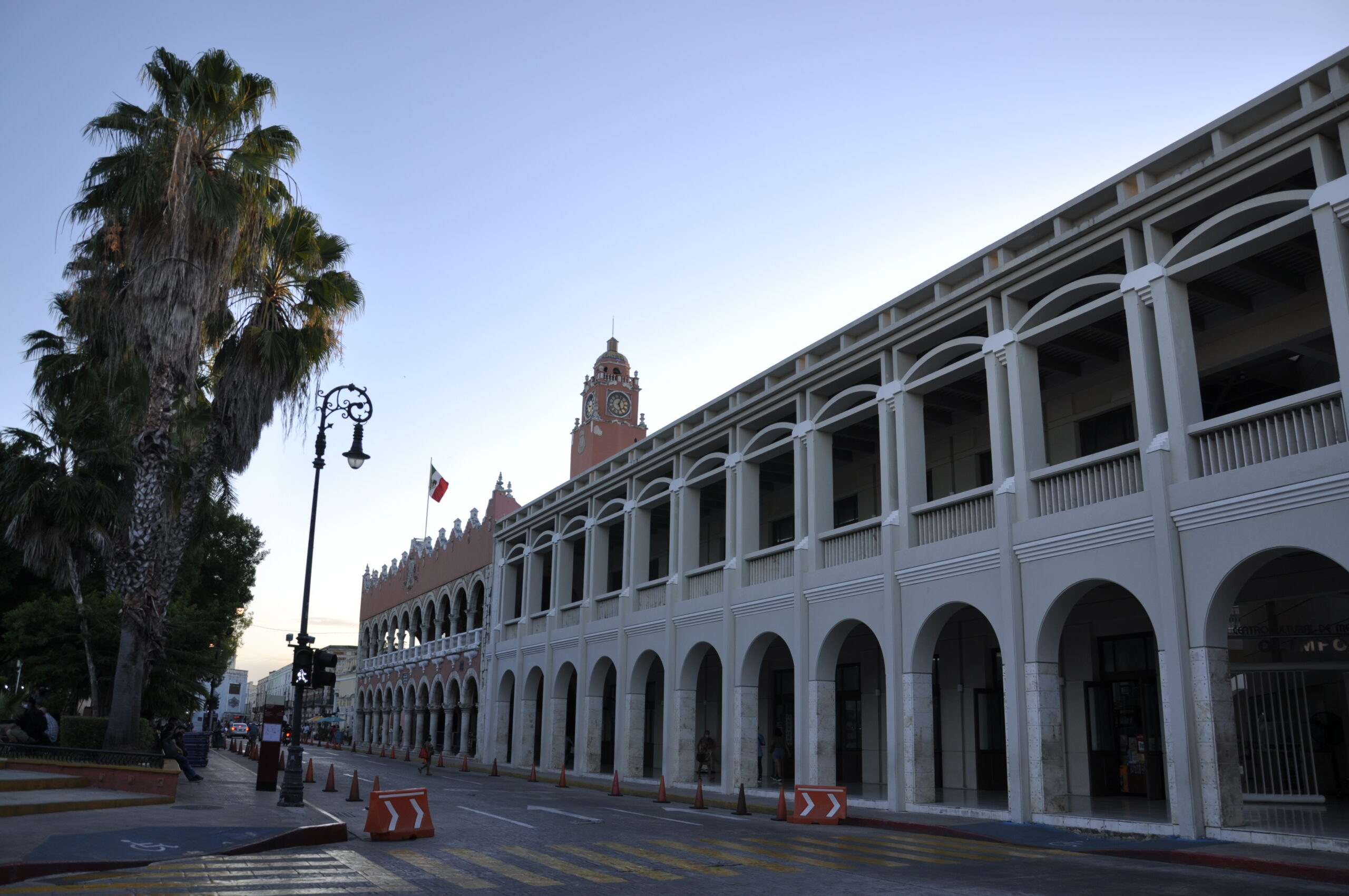 Architecture coloniale et rues colorées du centre historique de Mérida au Mexique