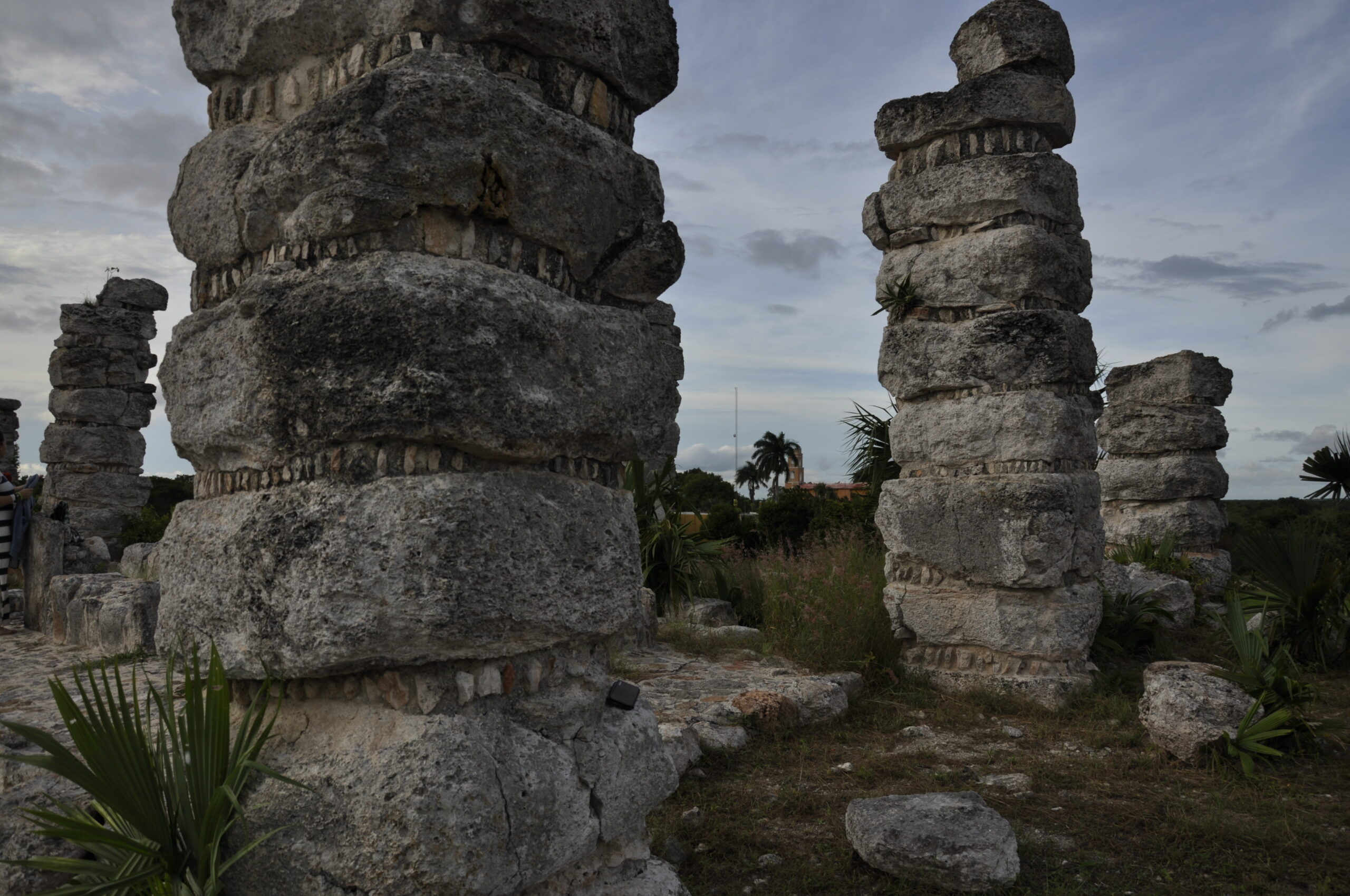 Usine artisanale de hamacs et cimetière coloré de Hoctún au Yucatán, Mexique
